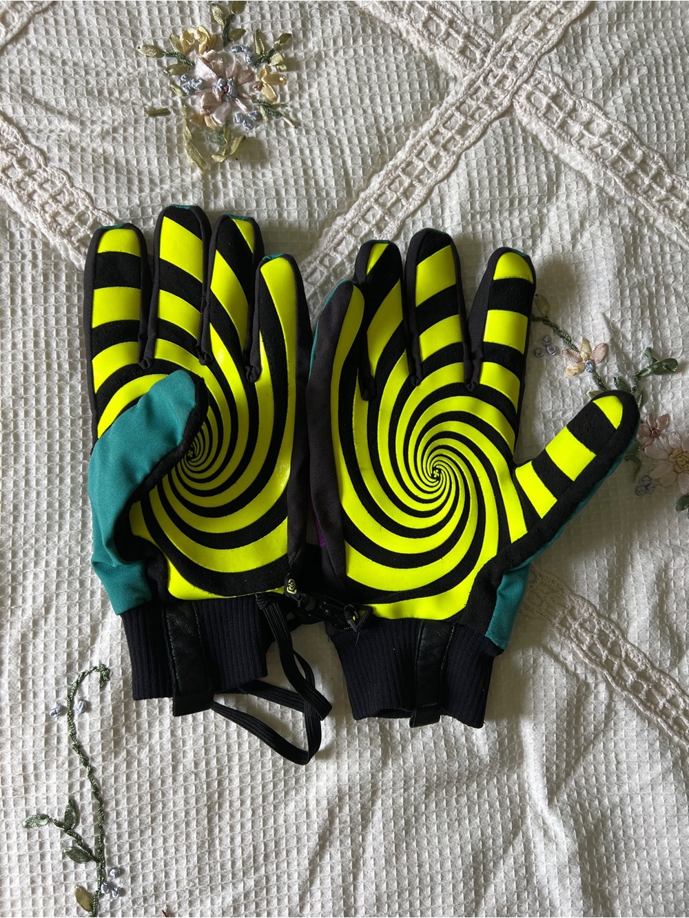 Men’s Burton Analog Snow Gloves - L